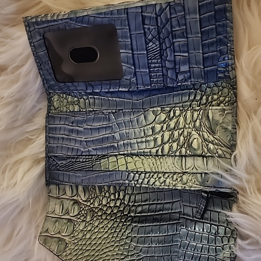 Brahmin Haven Ombre Veronica clutch/wallet. - Picture 8 of 9